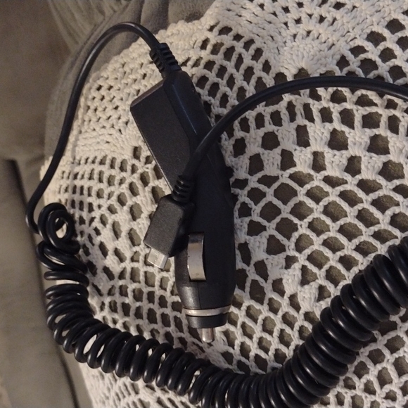 Carcharger - Picture 2 of 2